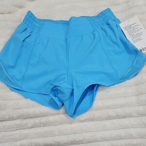 NWT Lululemon Hotty Hot 2.5 Inch